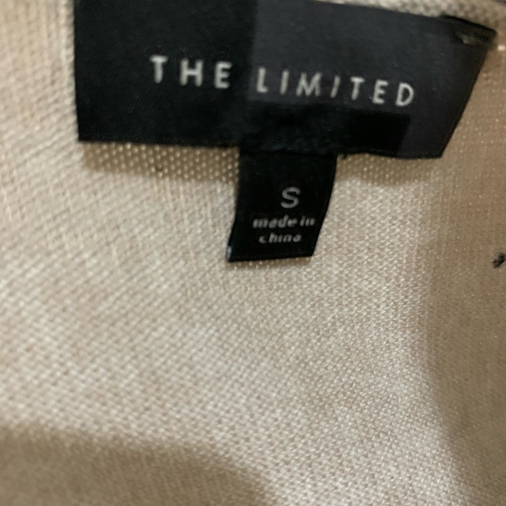 Cardigan Sweater knee length by‎ The Limited. Lightweight sweater Size Small. - Picture 10 of 11